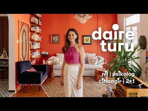 Cihangir'de Tarihi Bir Apartmanda Karakterli ve Hikayeli Bir Ev
