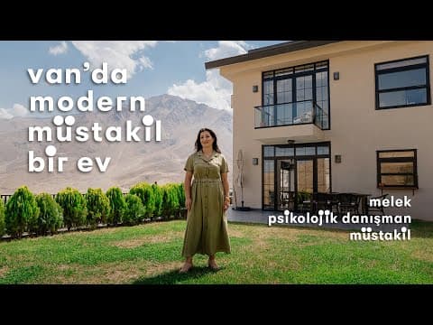 Van'da Dağ, Göl, Şehir ve Bozkır Manzaralı Modern Bir Ev